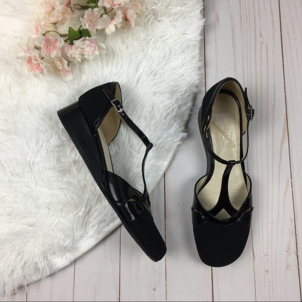 Rangoni Made in Italy T-Strap Patent/Cloth Flats